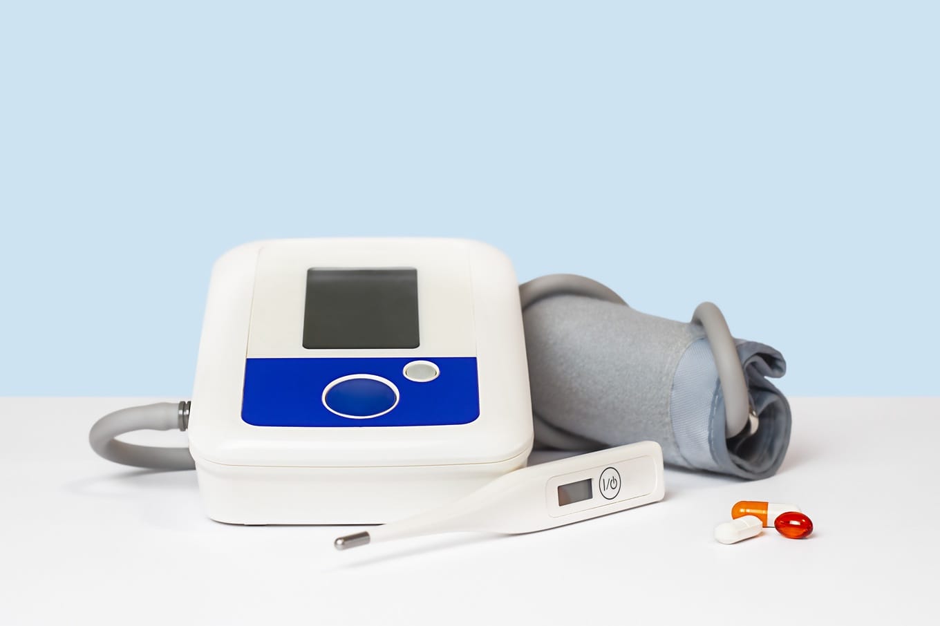 ciśnieniomierz i termometr