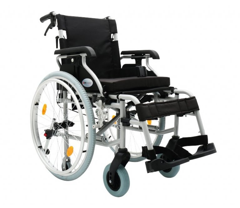 24. Wózek inwalidzki Prestige Armedical
